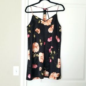 Gilligan O'Malley black floral nightgown size M